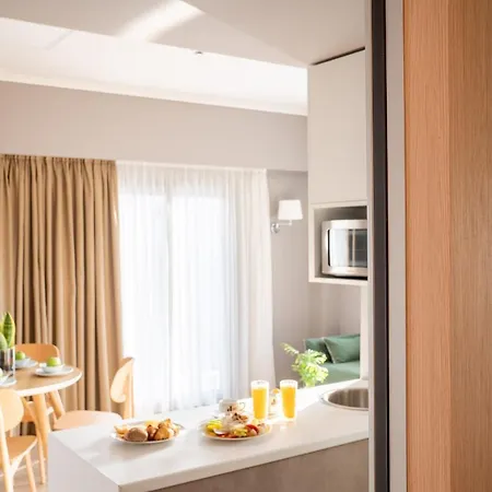 Chroma Fashion & Aparthotel Athene